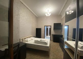 Сдается в аренду комната, 30 м2, Санкт-Петербург, 6-я линия Васильевского острова, 37, метро Горный институт