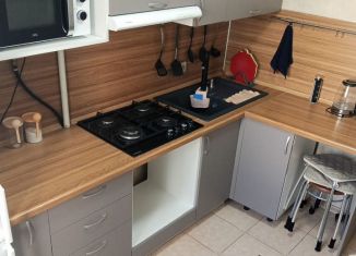 Сдается в аренду 3-ком. квартира, 62.8 м2, Республика Башкортостан, улица Бехтерева, 12