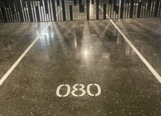 Сдаю машиноместо, 14 м2, Омская область