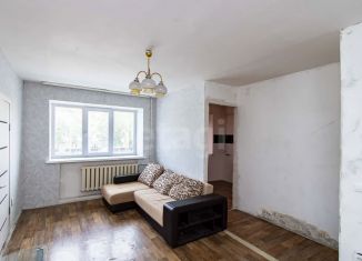 Продажа 2-комнатной квартиры, 44.3 м2, Тюмень, улица Мельникайте, 95