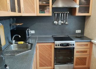 Двухкомнатная квартира в аренду, 46 м2, Тюмень, улица Парфёнова