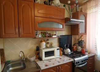 Продается двухкомнатная квартира, 53.6 м2, Ленинградская область, Школьная улица, 10