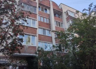 Аренда 2-комнатной квартиры, 60 м2, Уфа, Российская улица, 98
