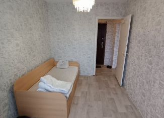 Продам трехкомнатную квартиру, 53 м2, Мурманск, улица Героев Рыбачьего, 17