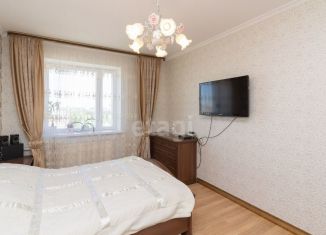 Продам трехкомнатную квартиру, 104 м2, Тюмень, улица Котельщиков, 17к2