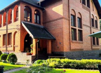 Продам дом, 410 м2, Апрелевка, Центральная улица, 8