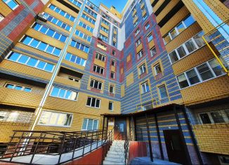 Продам 3-ком. квартиру, 87 м2, Бор, улица Луначарского, 214, ЖК Солнечный Город