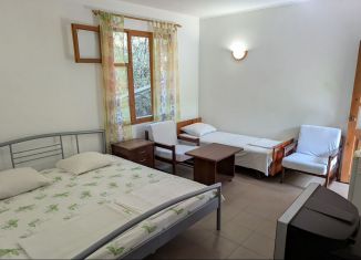 Аренда дома, 36 м2, посёлок городского типа Кацивели, Лименская улица, 6