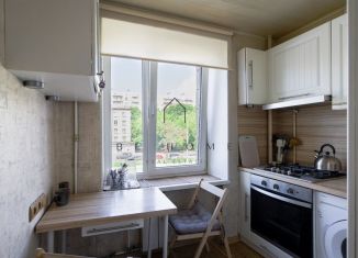 Сдается в аренду трехкомнатная квартира, 55 м2, Санкт-Петербург, Ланское шоссе, 5