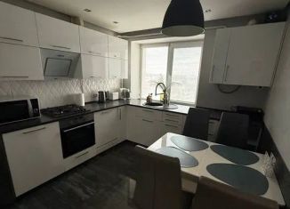 Продажа трехкомнатной квартиры, 85 м2, Москва, Нежинская улица, 1к1, метро Минская