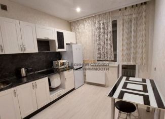 Сдается 1-комнатная квартира, 40 м2, Республика Башкортостан, улица Архитектора Рехмукова, 7