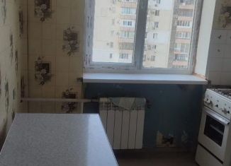 Продаю 1-ком. квартиру, 36 м2, Крым, улица 60 лет ВЛКСМ, 24