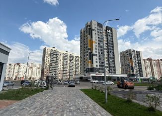 Продается 2-комнатная квартира, 60.6 м2, Воронеж, улица Полковника Богомолова, 1Т