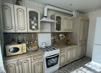 Продажа трехкомнатной квартиры, 63.1 м2, Саратов, улица имени Братьев Никитиных, 8к6