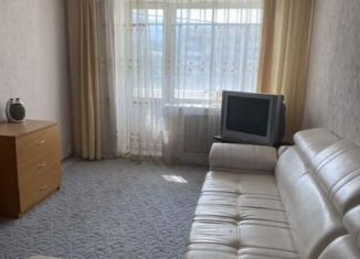 Продается однокомнатная квартира, 33 м2, Златоуст, 3-й микрорайон проспекта имени Ю.А. Гагарина, 14