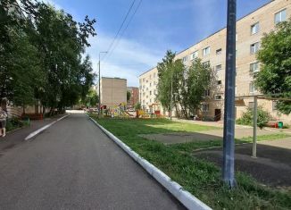Продам 3-ком. квартиру, 60.4 м2, Кумертау, улица Салавата, 8