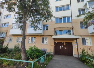 Продается 2-комнатная квартира, 47.4 м2, Нефтекамск, Социалистическая улица, 79А