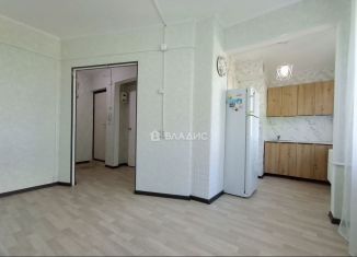 Продаю двухкомнатную квартиру, 44 м2, Райчихинск, улица Победы, 65