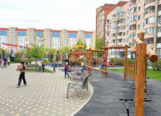 Продается четырехкомнатная квартира, 110.2 м2, Тюмень, улица Монтажников, 19
