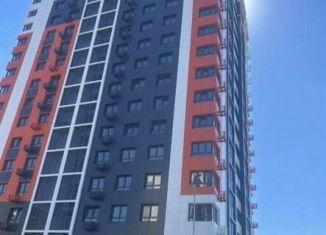 Продаю 2-ком. квартиру, 75 м2, Тамбов, Запрудная улица, 8