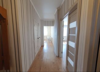 Сдается двухкомнатная квартира, 58 м2, Республика Башкортостан, улица Генерала Кусимова, 11