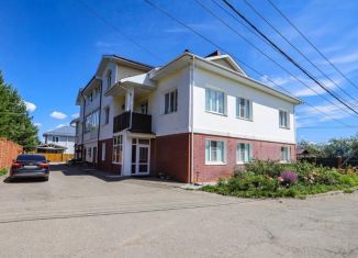 2-комнатная квартира на продажу, 77 м2, посёлок Молодёжный, Садовая улица, 15