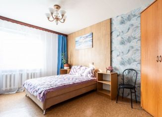 Сдается в аренду двухкомнатная квартира, 55 м2, Санкт-Петербург, улица Стойкости, метро Проспект Ветеранов