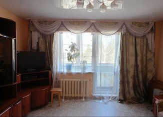 Продам 2-ком. квартиру, 52.6 м2, Златоуст, улица имени М.С. Урицкого, 17А