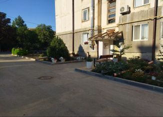 Продаю 2-ком. квартиру, 51 м2, Крым, улица Пушкина, 11