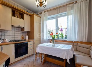 Продаю 3-ком. квартиру, 70.7 м2, Калининград, Зоологическая улица, 67