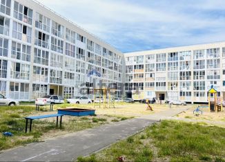 Продам 1-комнатную квартиру, 39 м2, деревня Куюки, Молодёжная улица, 29, ЖК Новые Куюки