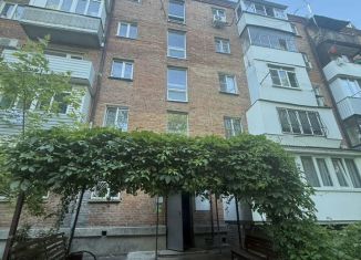 Трехкомнатная квартира на продажу, 60 м2, Ростов-на-Дону, Ворошиловский район, улица Герасименко, 12