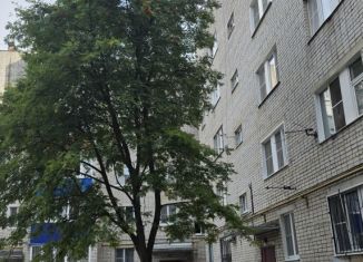 Продаю трехкомнатную квартиру, 59 м2, Елец, Юбилейная улица, 13А