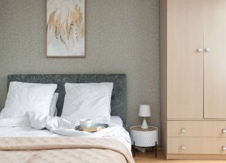 Сдам 2-ком. квартиру, 85 м2, Калининград, Чувашская улица, 6