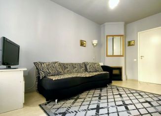 Сдается в аренду 2-комнатная квартира, 72.4 м2, Санкт-Петербург, Гражданская улица, 2-4