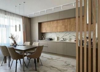 Продается 2-ком. квартира, 83 м2, Махачкала, Ленинский внутригородской район, улица Металлургов, 22