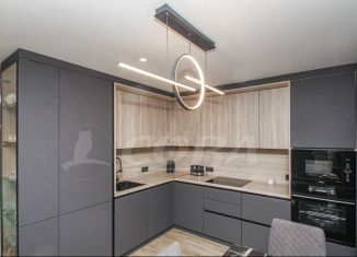 Продается 3-комнатная квартира, 78 м2, Тюмень, улица Ю.-Р.Г. Эрвье, 10