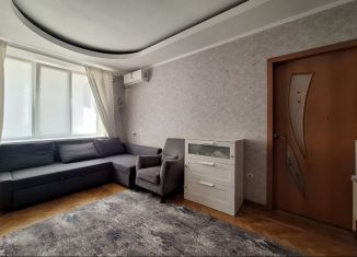 Продам двухкомнатную квартиру, 45 м2, Ростов-на-Дону, улица Максима Горького, 155