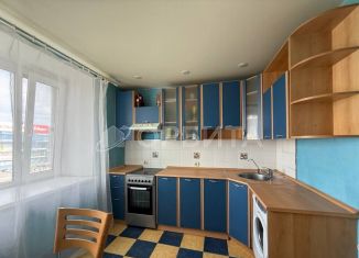 Продажа 2-ком. квартиры, 55.6 м2, Тюмень, улица Московский Тракт, 135
