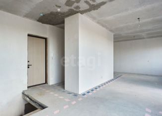 Продаю 4-ком. квартиру, 120 м2, Тюмень, улица Молодогвардейцев, 5к1