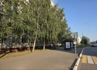 Продам 2-ком. квартиру, 52 м2, Елабуга, проспект Мира, 22