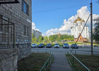 Сдаю офис, 40 м2, Сыктывкар, улица Ленина, 4