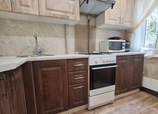 Продам 2-ком. квартиру, 38.4 м2, Нижний Новгород, улица Героя Советского Союза Усилова, 1, микрорайон Усиловский
