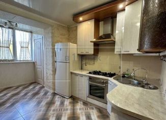 Сдам 3-комнатную квартиру, 80 м2, Ярославль, Республиканская улица, 30к2