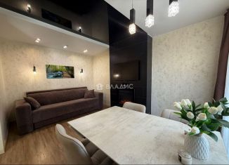 Продается 3-ком. квартира, 74.3 м2, Вологда, Псковская улица, 1Б