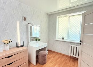 Продается 2-комнатная квартира, 46 м2, Салават, улица Калинина, 54