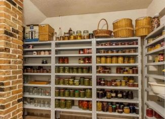 Продаю гараж, 10 м2, Новокузнецк, улица Космонавтов, 3