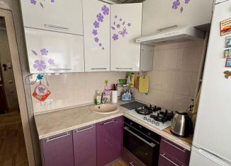 Продаю двухкомнатную квартиру, 41 м2, Старый Оскол, микрорайон Горняк, 24