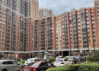 Продается 2-комнатная квартира, 58.3 м2, Кудрово, проспект Строителей, 6