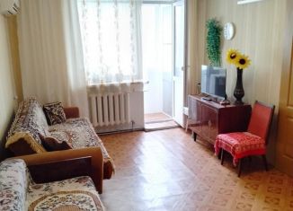 Продается 3-комнатная квартира, 45 м2, поселок городского типа Заозерное, улица Аллея Дружбы, 95